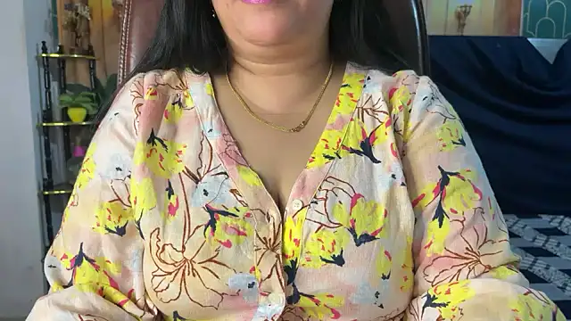 Snapshot of FlatVincy4 chatting on March 28, 2026, 6:35 am FlatVincy4 online show from March 28, 2026, 6:35 am