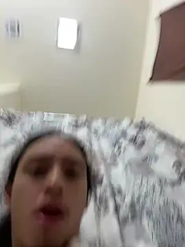 Snapshot of qbaby96 chatting on December 29, 2024, 1:49 pm qbaby96 online show from December 29, 2024, 1:49 pm