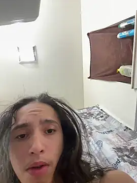 Snapshot of qbaby96 chatting on January 9, 2025, 3:34 pm qbaby96 online show from January 9, 2025, 3:34 pm