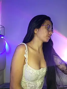 Rosita forever  online show from March 4, 2025, 3:48 pm