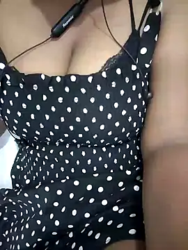 Tamilbigboobie online show from January 2, 2025, 6:12 pm