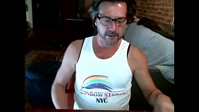 Johnny Bottoms online show from December 21, 2025, 10:28 pm