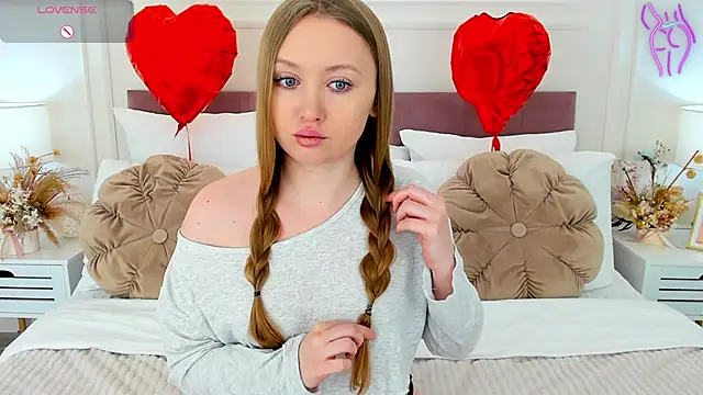 ChloeSug online show from February 17, 2026, 8:15 pm