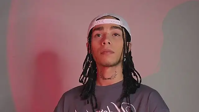 Snapshot of seven7xis chatting on January 13, 2025, 5:33 am seven7xis online show from January 13, 2025, 5:33 am