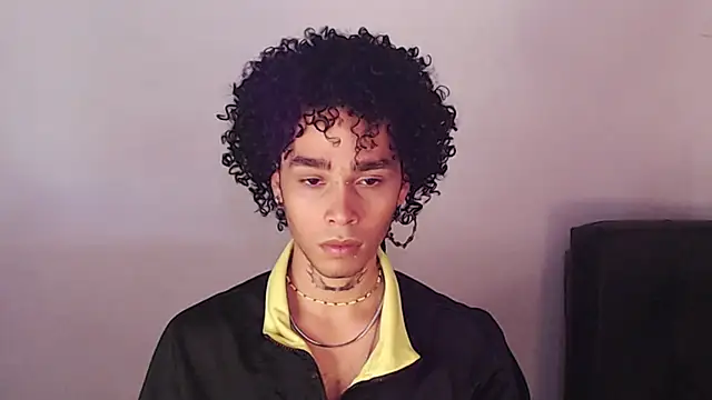 Snapshot of seven7xis chatting on January 23, 2025, 6:35 pm seven7xis online show from January 23, 2025, 6:35 pm