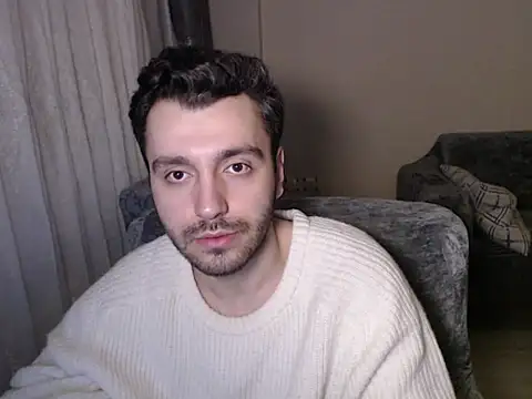 handsomeee04 online show from March 17, 2026, 11:19 pm