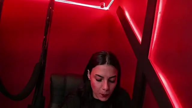 Abril jones10 online show from February 15, 2025, 8:01 pm