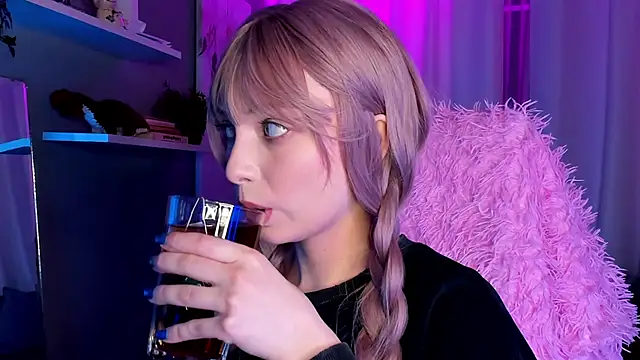 Snapshot of forget_me_not_eve chatting on January 16, 2025, 2:41 pm forget me not eve online show from January 16, 2025, 2:41 pm