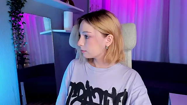 Snapshot of forget_me_not_eve chatting on January 30, 2025, 8:32 am forget me not eve online show from January 30, 2025, 8:32 am