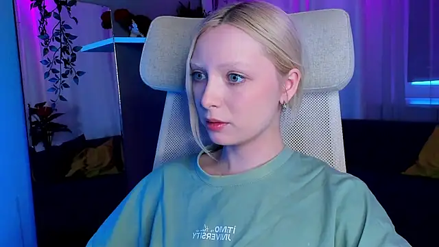 Snapshot of forget_me_not_eve chatting on February 16, 2025, 11:49 am forget me not eve online show from February 16, 2025, 11:49 am