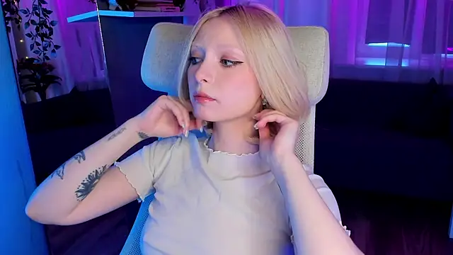 Snapshot of forget_me_not_eve chatting on February 19, 2025, 8:01 am forget me not eve online show from February 19, 2025, 8:01 am