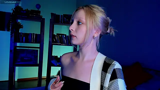 Snapshot of forget_me_not_eve chatting on March 14, 2025, 8:38 pm forget me not eve online show from March 14, 2025, 8:38 pm