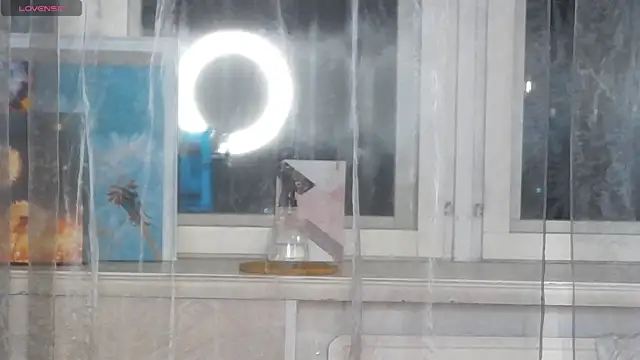 Snapshot of eva_varnerr chatting on December 1, 2025, 7:19 pm eva varnerr online show from December 1, 2025, 7:19 pm