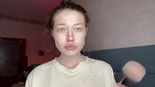 Snapshot of eva_varnerr chatting on March 25, 2026, 10:49 pm eva varnerr online show from March 25, 2026, 10:49 pm