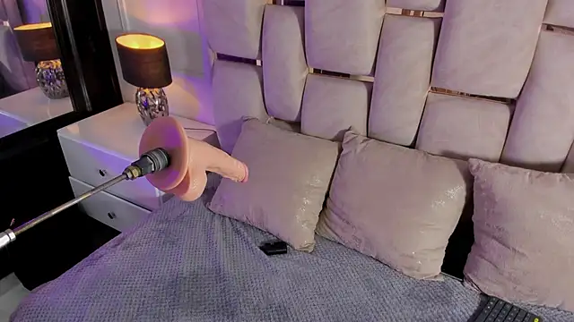 Snapshot of Iliy__ chatting on February 17, 2025, 2:37 pm Iliy online show from February 17, 2025, 2:37 pm