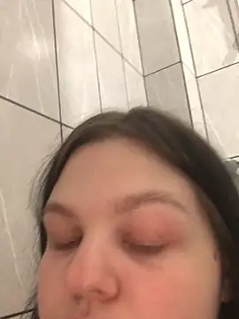 Snapshot of Charlotte_Ros chatting on January 1, 2025, 5:33 pm Charlotte Ros online show from January 1, 2025, 5:33 pm