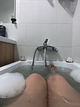 Snapshot of Charlotte_Ros chatting on February 20, 2025, 3:52 pm Charlotte Ros online show from February 20, 2025, 3:52 pm