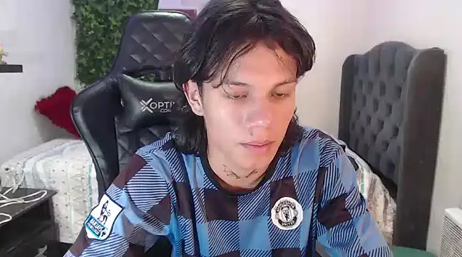 andy dan18 online show from January 9, 2025, 5:33 pm