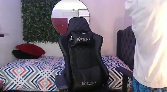 andy dan18 online show from February 17, 2025, 11:31 pm