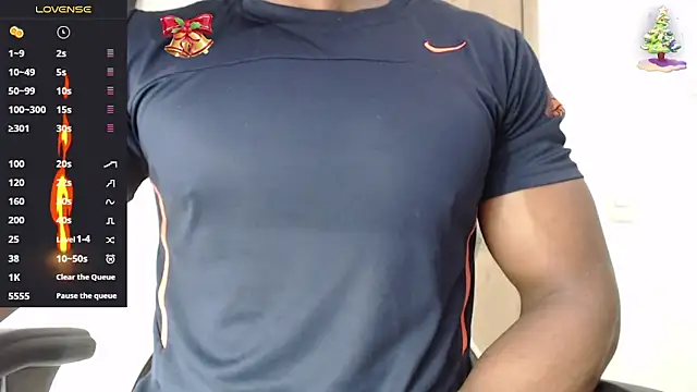 Snapshot of thomsom23 chatting on November 29, 2025, 2:42 pm thomsom23 online show from November 29, 2025, 2:42 pm