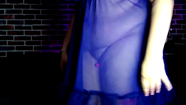 Heleneecesmecs2 online show from September 13, 2025, 10:09 pm