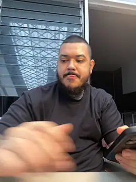 El Titan1998 online show from November 17, 2025, 9:42 pm