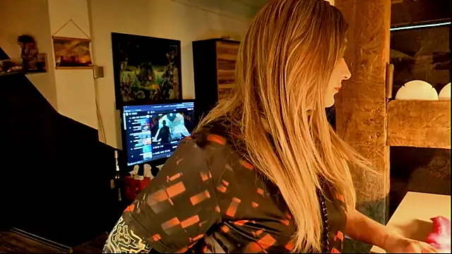 DYasmin69 online show from December 22, 2025, 9:23 pm