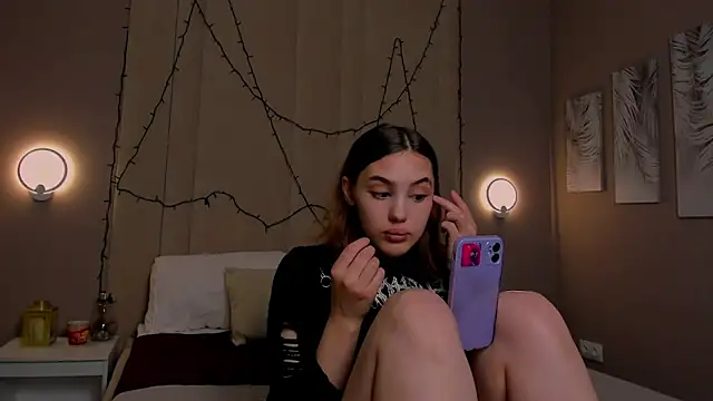 Snapshot of AngelicaKleee chatting on September 16, 2025, 1:39 am AngelicaKleee online show from September 16, 2025, 1:39 am