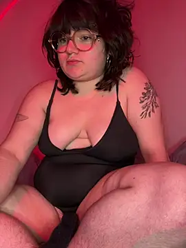  dwhorekin  online show from March 20, 2025, 12:40 am