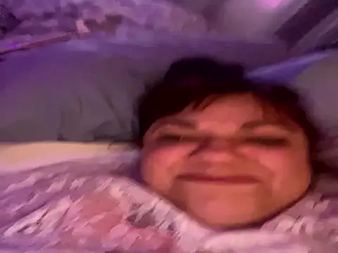 Luciouslouise72xh online show from October 10, 2025, 12:15 pm