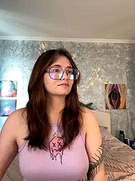 Sabrina shells online show from September 10, 2025, 10:26 am