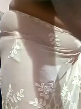 Snapshot of LustyBhabhi chatting on February 5, 2025, 5:20 am LustyBhabhi online show from February 5, 2025, 5:20 am