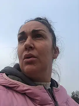 Snapshot of BELLAMORGANE1 chatting on December 27, 2024, 9:39 am BELLAMORGANE1 online show from December 27, 2024, 9:39 am