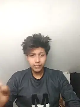 sexy boy 26 online show from December 22, 2025, 1:41 pm