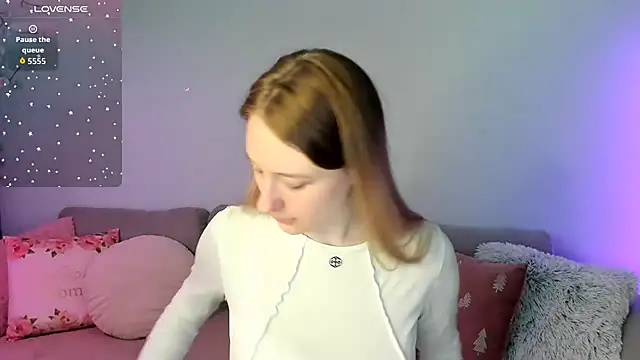 Snapshot of Haley_Vixen chatting on April 27, 2026, 8:01 am Haley Vixen online show from April 27, 2026, 8:01 am