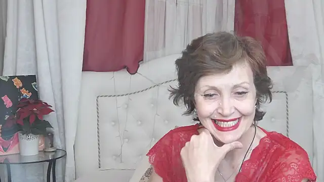 SilviaHart online show from October 10, 2025, 12:59 pm