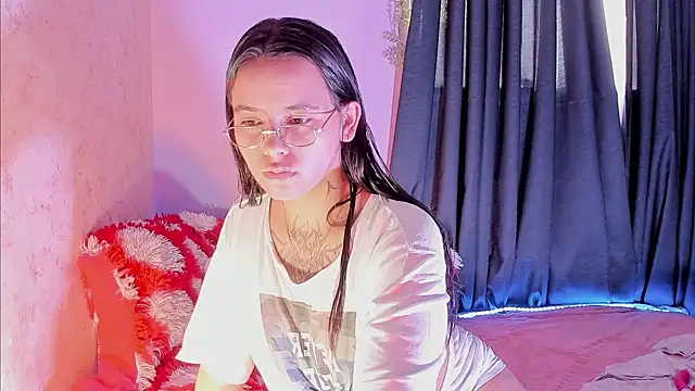 NattSumi online show from November 22, 2025, 1:21 pm