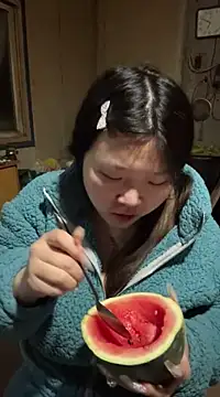 Snapshot of Happyou2 chatting on March 6, 2025, 10:52 am Happyou2 online show from March 6, 2025, 10:52 am