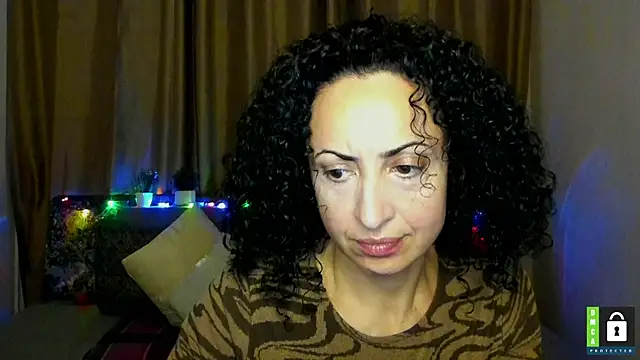 Arianasweety23 online show from December 16, 2025, 6:24 pm