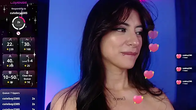 Snapshot of nala-saphir chatting on January 19, 2025, 2:25 am nala-saphir online show from January 19, 2025, 2:25 am