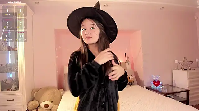 Maekko online show from January 23, 2025, 12:19 pm