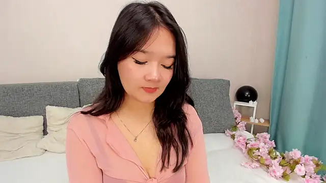 Maekko online show from November 15, 2025, 9:54 pm