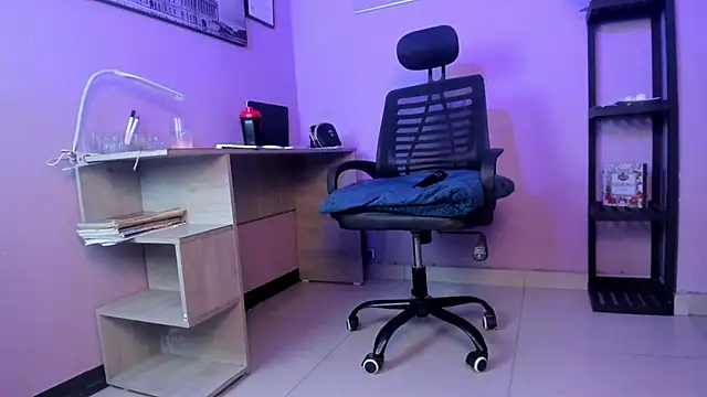 Samantha  cooper online show from March 4, 2026, 11:49 am