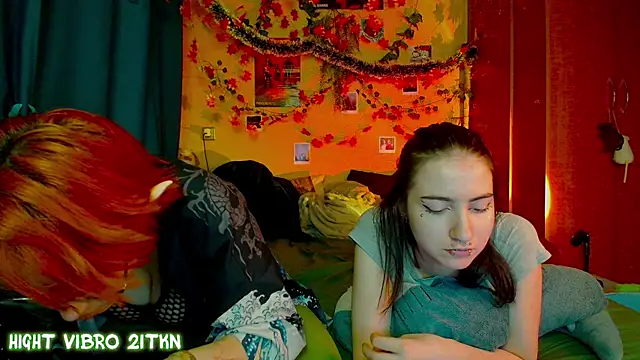 Snapshot of TrickyKitsune chatting on November 30, 2025, 4:55 pm TrickyKitsune online show from November 30, 2025, 4:55 pm