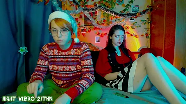 Snapshot of TrickyKitsune chatting on December 18, 2025, 1:39 pm TrickyKitsune online show from December 18, 2025, 1:39 pm