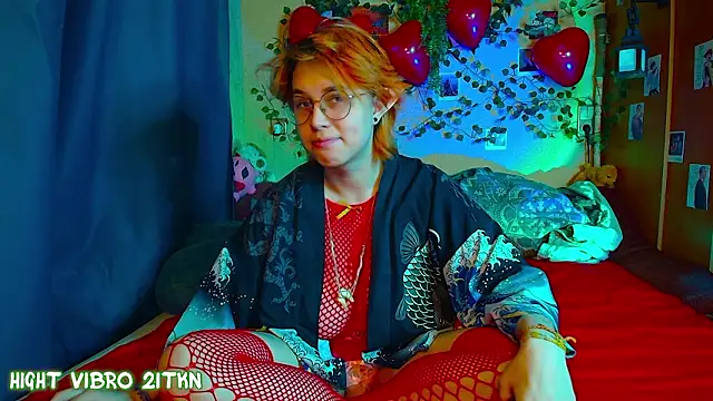 TrickyKitsune online show from February 16, 2026, 4:58 pm