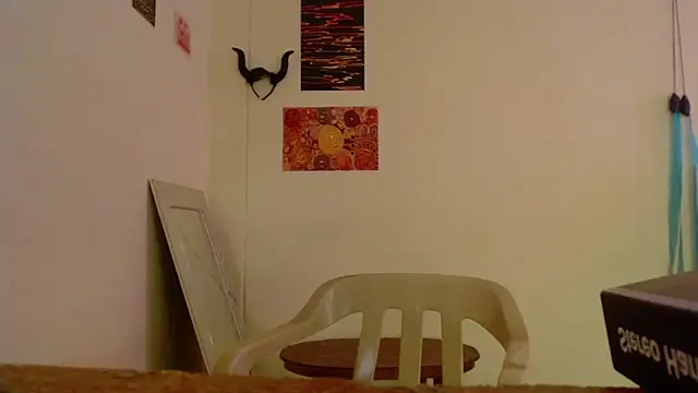 Snapshot of Maam_Ine chatting on October 7, 2025, 8:06 pm Maam Ine online show from October 7, 2025, 8:06 pm