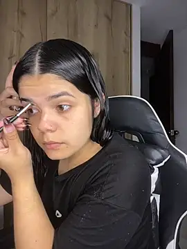 pretty angela1 online show from December 20, 2025, 2:18 am