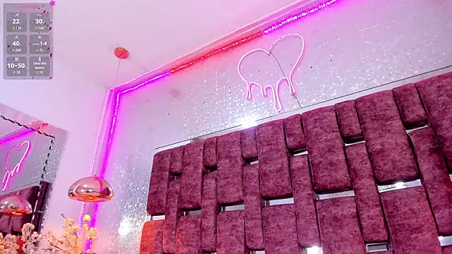 LunaPleasure online show from April 11, 2026, 7:45 am