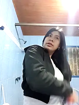 Pamelamilkk 1007 online show from November 16, 2025, 1:11 am